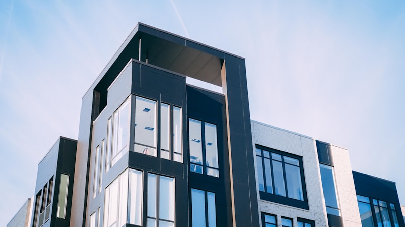 Apartment building exterior — cap rate analysis for Canadian real estate